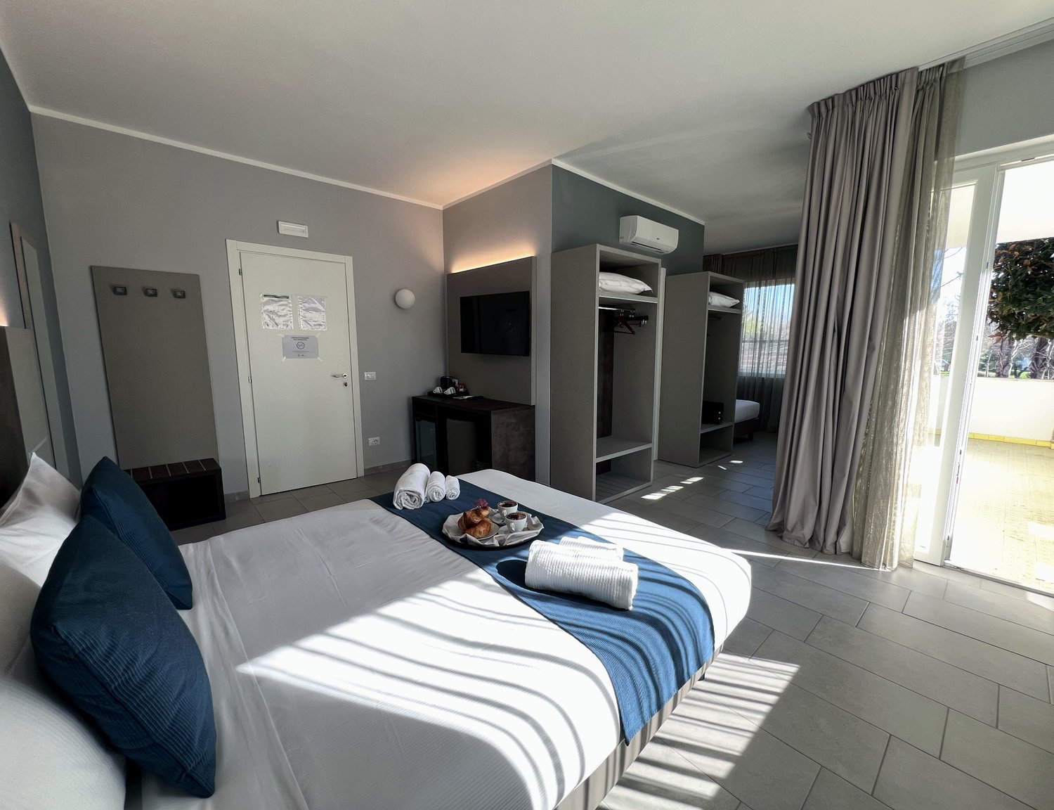 Panoramic View Room
